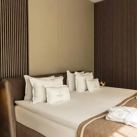 Verkhovyna Medical & Wellness Hotel