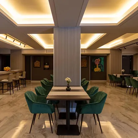 Verkhovyna Medical & Wellness Hotel